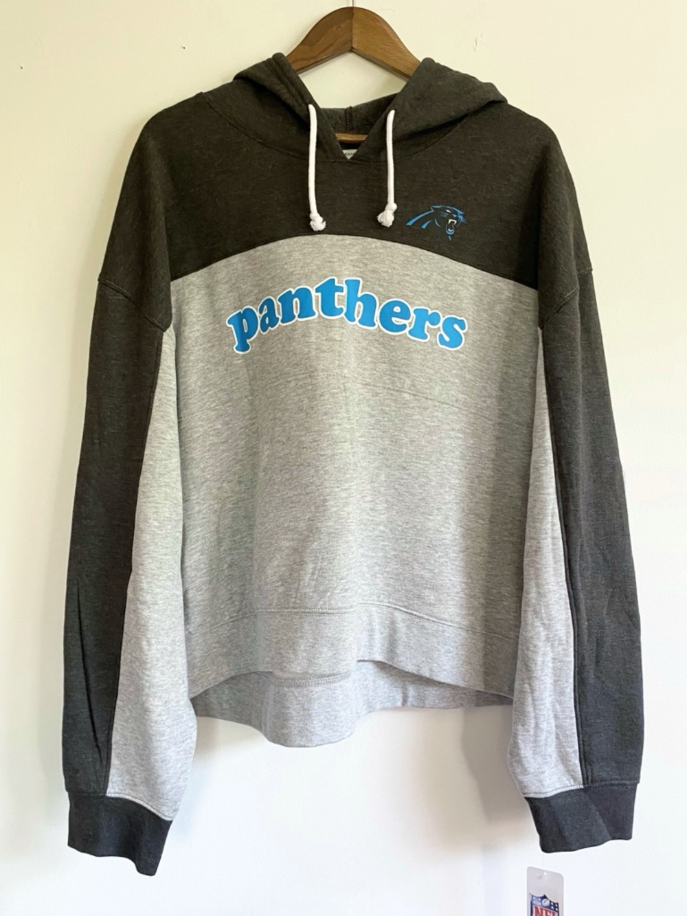 NWT NFL Carolina Panthers Gray Two Toned Hoodie Sweatshirt 2x
